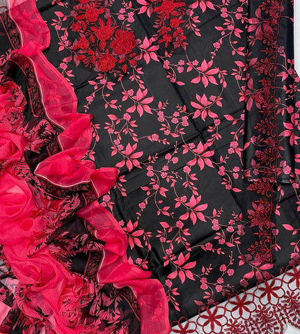 Maria B. Luxury Embroidered 3-Piece - ᖴᗩᗷᖇᎥᑕᗝᖇᗩ